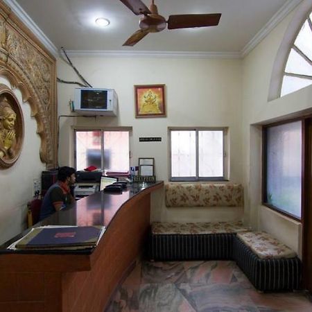 Hotel Venkateswara Calcutta Extérieur photo