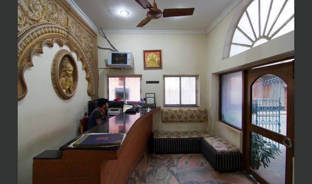 Hotel Venkateswara Calcutta Extérieur photo